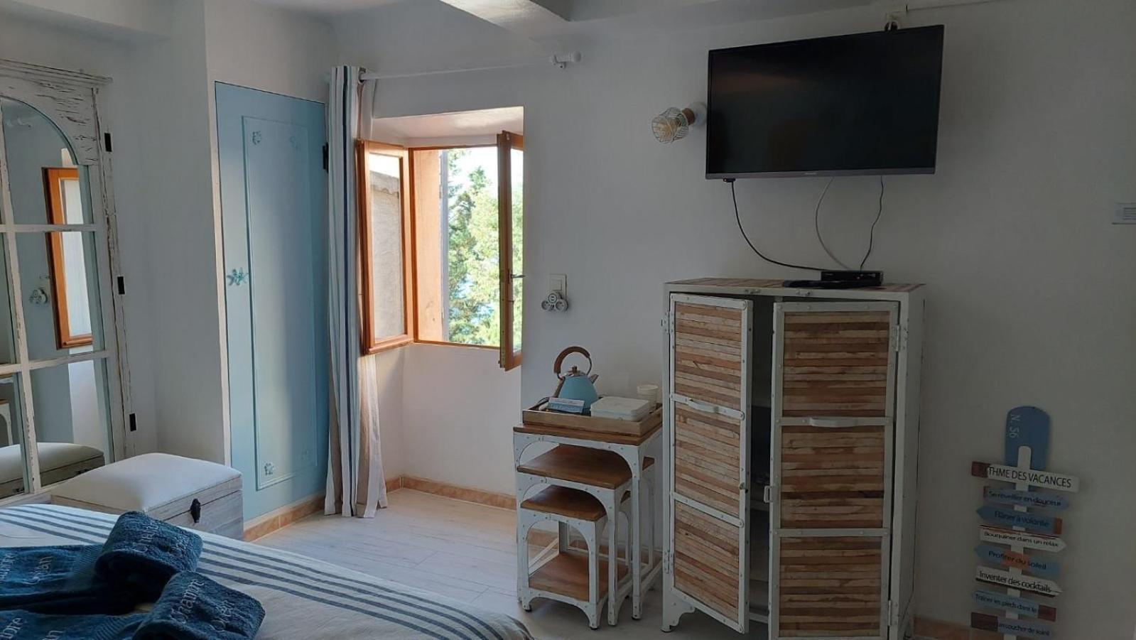 סן-קרואה-דה-ורדון Chambres D'Hotes Les Fenieres מראה חיצוני תמונה